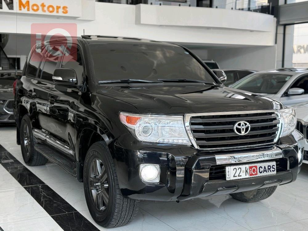 تويوتا لاندكروزر